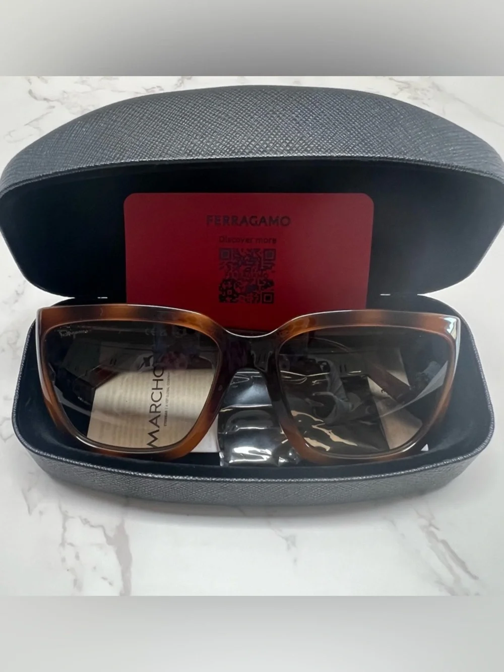 SALVATORE FERRAGAMO SF1018S Tortoise Square Sunglasses Brown Gradient NWOT Italy